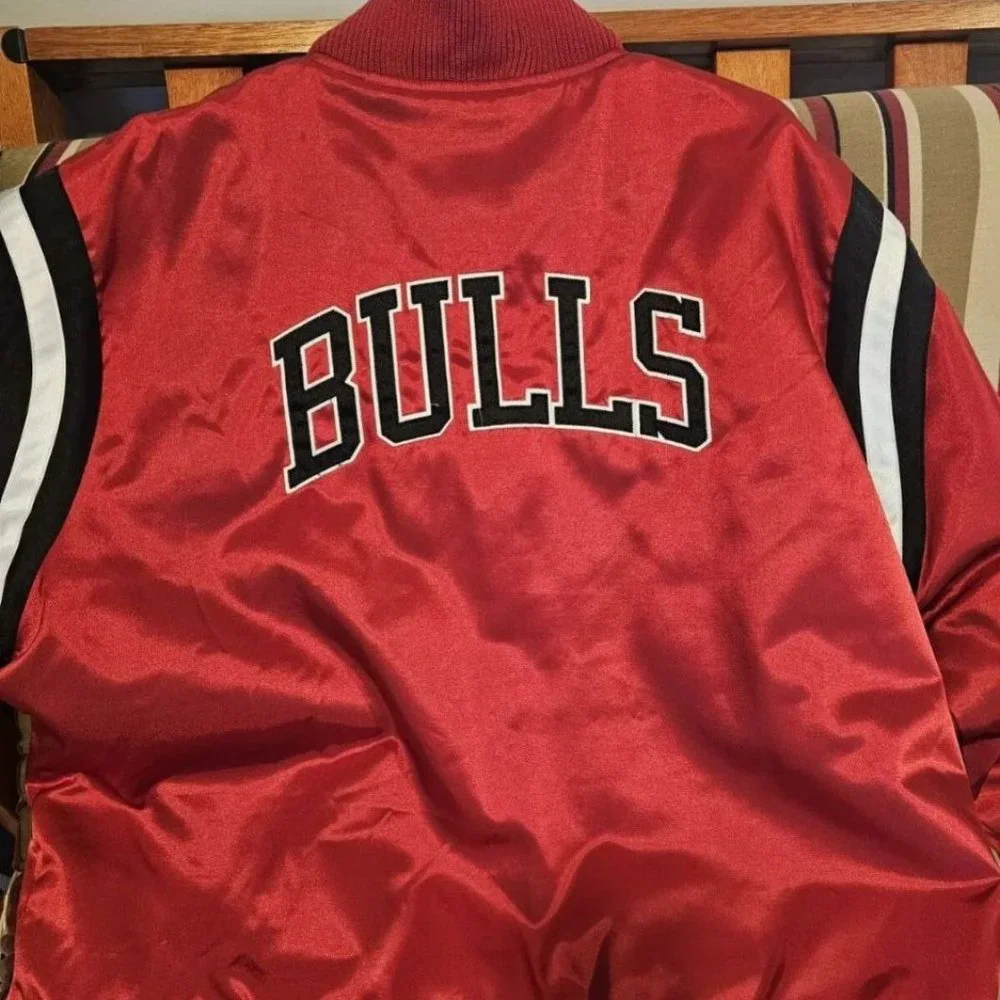 Bulls Mitchell Ness Stadium Jacket - Picture 1 of 6